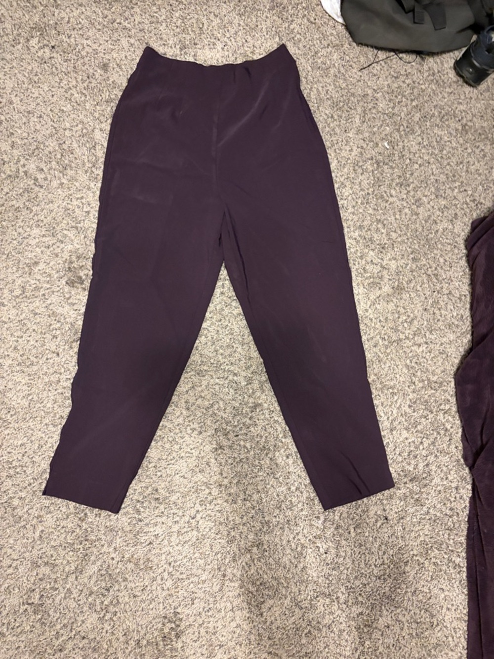 High-Rise Cropped Tapered Pants in Deep Plum